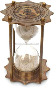 Elegante Reloj de Arena Moderno de 5 Minutos en Latón Macizo Color Gris Arena, el Mejor Regalo para Decoración del Hogar, Hecho de Vidrio - Product Image 3