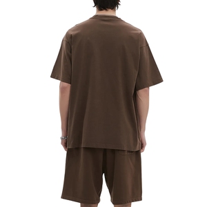 T-shirt personnalisé marron en coton épais, coupe oversize à épaules tombantes, pour homme, couleur chocolat, style streetwear - Product Image 5