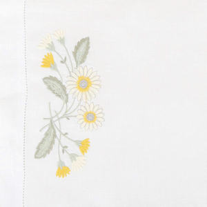 Juego de Manteles Individuales y Servilletas Bordados Lavables Personalizados al por Mayor, con Diseño de Margaritas, de Algodón Blanco con Dobladillo, para el Hogar, Bodas y Eventos - Product Image 2