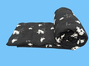 Tela de Chifón Negra Premium al por Mayor con Bordado Floral Blanco - Material Estilo Georgette Arrugado para Prendas de Vestir - Product Image 2