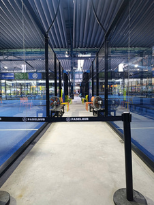 Pista de Pádel Panorámica Premium, Pista de Tenis de Pádel al Aire Libre, Estándar WPT, Vidrio Templado de 12 mm, Exportación Global, Oferta al por Mayor - Product Image 3