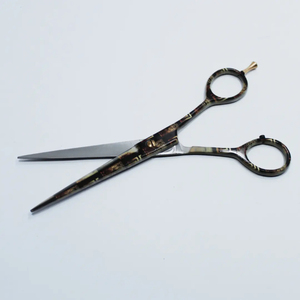 Tijeras de Barbero de Titanio con Acabado de Lujo y Recubrimiento Múltiple, 5.5 y 6 Pulgadas, Tijeras de Peluquería Premium, Deslizamiento Suave, Herramienta Profesional de Salón - Product Image 2