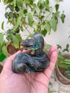 Figurine de dinosaure en labradorite |   Sculpture d'animal en cristal sculptée à la main pour collectionneurs et détaillants de cadeaux - Product Image 6