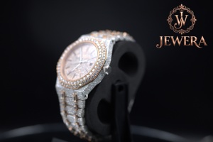 Reloj de Lujo Mossinate de Acero Inoxidable Plateado de Calidad de Exportación, Resistente al Agua, con Diamantes Genuinos - Product Image 2