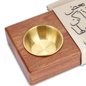 Brûleur d'encens en bois de luxe avec coupelle en laiton et couvercle à calligraphie arabe, porte-encens Oud, décoration islamique - Product Image 4