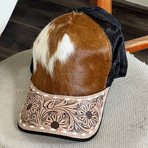 Nuevo Diseño de Gorra Trucker de Cuero Vacuno con Diseño Floral Hecho a Mano, Visera Curva con Parche de Cuero Vacuno, Sombrero Vaquero Occidental para Hombre y Mujer - Product Image 2