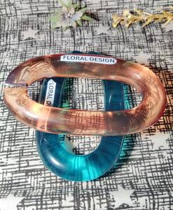 Décoration intérieure : Chaînes en résine personnalisables, très grandes et aux couleurs claires, maillons en résine multicolores de grande taille disponibles. - Product Image 4