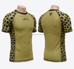 ชุดเสื้อรัดกล้ามเนื้อและกางเกงขาสั้นสำหรับผู้ชาย แห้งเร็ว เหมาะสำหรับกีฬา ชุดฝึกซ้อมมวยไทย ชุดต่อสู้ รับสกรีนโลโก้ ชุดกีฬาและศิลปะการต่อสู้ - Product Image 2