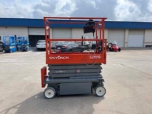 2021 SJ3219 Scissor Lift Reliable Construction Equipment Ready for Export - Product Image 2