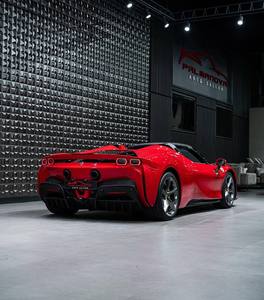 Auto Deportivo USADO AUTÉNTICO Rojo SF90 Stradale AWD con Volante a la Izquierda, Asientos de Cuero, Cámara Trasera, Listo para Conducir - Product Image 3