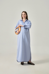 Robe longue en coton et polyester pour femme, col rabattu, boutonnée sur le devant, coupe ample et décontractée, manches classiques, style minimaliste respirant - Product Image 3