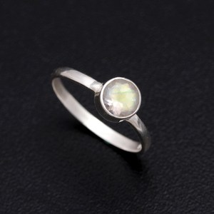 Bague en Pierre de Lune Arc-en-ciel Naturelle Certifiée IGI, Argent Sterling 925, Faite à la Main, Minimaliste, Délicate, Bijou Art Déco, Cadeau Élégant pour - Product Image 6