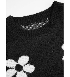 Sudadera con Capucha Floral para Mujer, Tejido Suave y Cómodo, Estilo Casual de Invierno, Material Transpirable, Logotipo Frontal - Product Image 3