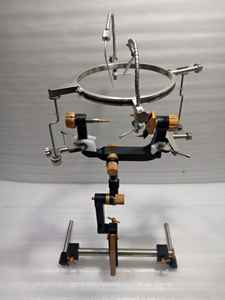 Ensemble d'instruments chirurgicaux pour neurochirurgie, système de repose-tête à trois broches Leyla pour rétracteur cérébral, pince crânienne Mayfield - Product Image 6