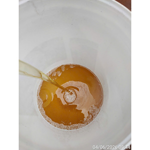 น้ำมันมะพร้าวสกัดเย็นสีเหลืองจากเวียดนาม - Product Image 2