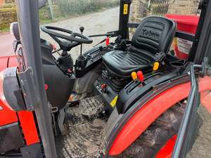 Precio de Fábrica de Alta Calidad para Mini Tractor B2350 25HP 4WD COMPACTO, Tractor Agrícola con Transmisión por Engranajes, Garantía de 3 Años - Product Image 2