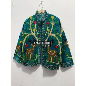 Veste en velours de peau de mouton brodée à la main, écologique, réversible, motif floral vintage, col rabattu, manches longues, pour femme - Product Image 4