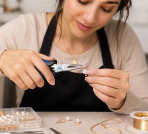 Pince à bec effilé professionnelle de précision pour bijoux, outil ergonomique à poignée souple pour le façonnage de fils, la fabrication de perles et la réparation artisanale - Product Image 2