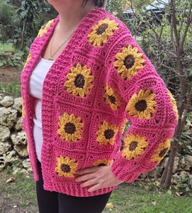 Women's Crocheted Pink Sunflower Cardigan V-Neck Bohemian Style Full Sleeve Spring Floral Knit Sweater - Product Image 6