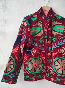 Chaqueta Vintage para Mujer, Color Granate, Estilo Suzani, Bordado Floral de Arte Folclórico, Estilo Boho Chic - Product Image 3