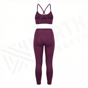 ชุดโยคะผู้หญิงแบบสั่งทำสองชิ้น ชุดออกกำลังกายไร้รอยต่อ ไซส์ใหญ่ ปักลาย ระบายอากาศได้ดี ขายส่งอุปกรณ์กีฬา - Product Image 2