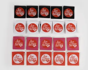 Étiquette de vêtement de marque Damask de haute qualité, personnalisée avec votre logo, tissée, pliée sur le côté, pour vêtements - Product Image 5