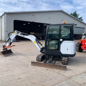 Mini-excavatrice sur chenilles Bobcat E19 de qualité supérieure, avec commandes fluides et performances hydrauliques efficaces - Product Image 5