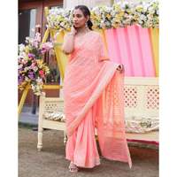 Saree Wanita India Trendy Bahan Chiffon Cepat Kering untuk Festival, Pernikahan, Pantai, Semua Musim, Motif Paisley Peach dengan Hiasan Gotta, Ukuran XS