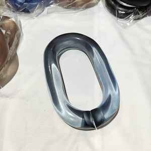 Decoración del hogar: Eslabones de cadena de resina personalizables de gran tamaño y colores claros, eslabones grandes de resina multicolor disponibles. - Product Image 5