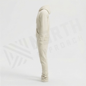 Conjunto Deportivo para Hombre con Capucha Color Crema, Sudadera y Pantalones Largos con Logotipo en Relieve, 100% Algodón, Transpirable, Corte Regular - Product Image 4