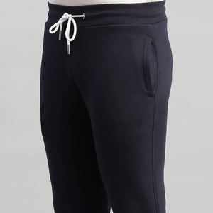 ชุดวอร์มมีฮู้ดสำหรับผู้ชายรุ่นใหม่ล่าสุดจาก OEM พร้อมโลโก้ ผ้าฝ้าย 100% ชุดลำลอง ราคาประหยัด - Product Image 6