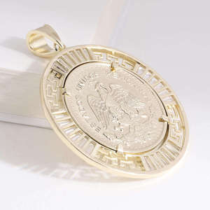 Pendentif pièce de monnaie 50 Pesos en or, diamant baguette de laboratoire, motif clé grecque, bijoux fins, vente en gros, accessoires de charme personnalisés, pour femmes - Product Image 6