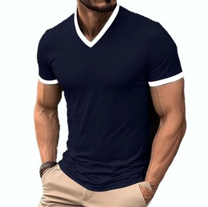 T-shirt Homme Col V Coupe Slim Rouge Uni Manches Courtes Bordure Contrastante Coton Tricoté Tenue Décontractée Meilleure Qualité Livraison Rapide OEM ODM - Product Image 4