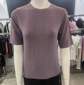 เสื้อยืดผ้าฝ้ายทรงหลวมสำหรับผู้หญิง คอกลม แขนสั้น พิมพ์ลายตัวอักษร สวมใส่สบายๆ สำหรับนอนหลับ เพราะการเป็นผู้ใหญ่นั้นยาก แต่ก็ยังต้องแต่งตัวอย่างมีสไตล์ - Product Image 4