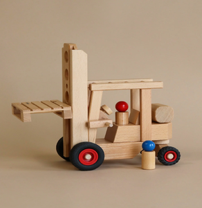 Juguete de madera ligera y resistente con ruedas oscuras. Construcción duradera para un juego de alto rendimiento. Disponible a precios de mayorista. - Product Image 6