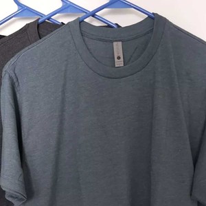 T-shirt unisexe en suède à col rond Next Level 6407 - Product Image 4