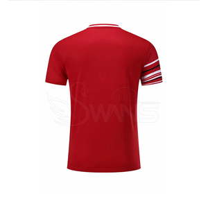 Uniforme de Tenis, Ropa Deportiva Transpirable de Poliéster Ligero de Alta Calidad, Diseño Personalizable, Hecho en Pakistán - Product Image 3