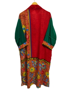 Kimono indio de seda con patchwork, túnica larga para dormir o para la playa, hecho a mano, vintage, de sari de seda reciclada. - Product Image 6