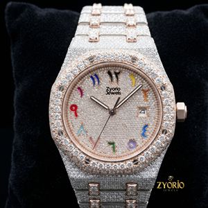 Reloj de Lujo con Incrustaciones de Moissanita para Hombre, Personalizado en Dos Tonos, Oro Rosa y Acero Inoxidable, con Diamantes y Esfera Árabe - Product Image 2