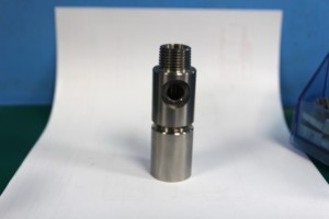 Piezas de Torneado y Fresado CNC de Alta Precisión, Suministro Directo de Fábrica en Vietnam, Material SS304 Certificado - Product Image 3