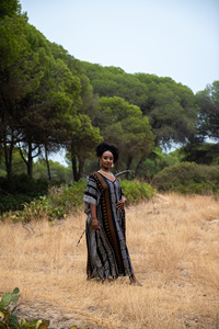 เดรสยาวทรงคาฟตันผ้าเรยอนพิมพ์ลายชนเผ่า ไซส์ฟรี สวมใส่สบาย ทรงหลวมสไตล์โบฮีเมียน เหมาะสำหรับวันพักผ่อนสำหรับผู้หญิง - Product Image 3