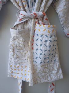 Robe Kimono Courte en Coton Imprimée à la Main Style Bohème Col V Manches Longues avec Poche Avant et Ceinture Fixe – Vente en Gros - Product Image 5