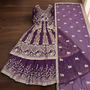 Ensemble Anarkali en soie brodée violette avec dupatta pour femmes, tenue de mariage et de fête, robe traditionnelle indienne et pakistanaise - Product Image 3