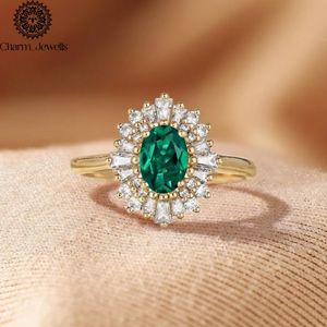 Anillo de Compromiso Clásico con Moissanita Corte Cojín para Mujer Charm_Jewells, Diseño Floral, Engaste de Garras, Certificado IGI, Bañado en Rodio - Product Image 1