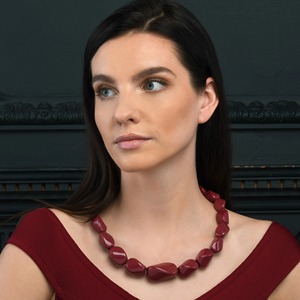 Lightweight Resin <b>Beaded</b> <b>Necklace</b> with Geometric Design Hand-made Fashion Jewelry for Daily Use Casual Looks & Gifting - Product Image 4