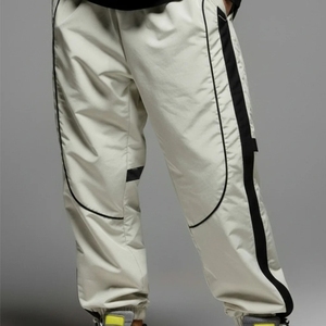 Pantalon de survêtement léger et respirant pour homme avec poches latérales, taille élastique, style décontracté, beige, polyester, pour l'automne - Product Image 3