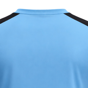 Camiseta de fútbol para hombre, azul claro y negra, con bloques de color, manga corta, cuello redondo, poliéster que absorbe la humedad, ropa deportiva - Product Image 2