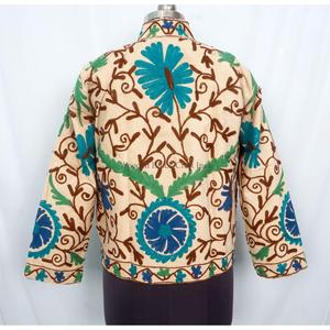 Veste d'automne en coton brodé floral Cotrise de haute qualité, écologique, style bohème, ouverte sur le devant, boutonnée, pour festival - Prix de gros - Product Image 5