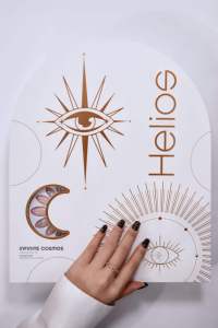 Uñas Postizas Galaxy Art Press, ABS, 24 Piezas, Forma Almendrada Mediana, Negro Brillante, Estampado de Luna Dorada Celestial, OEM ODM, Longitud Personalizada - Product Image 5
