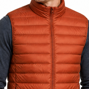 Chaleco Acolchado Ligero Color Naranja Quemado para Hombre, Corte Ajustado, Sin Mangas, Resistente al Viento, Chaqueta de Invierno Acolchada y Cálida - Product Image 3